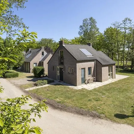 Lovely Vacation Near Forest And Water Ewijk