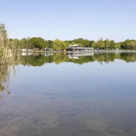 Lovely Vacation Near Forest And Water * Ewijk