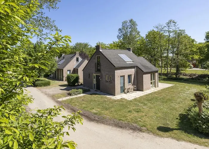 Lovely Vacation Near Forest And Water Ewijk