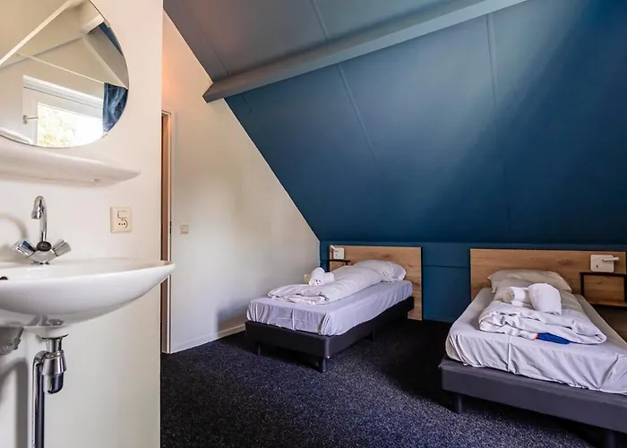 Lovely Vacation Near Forest And Water Semesterbostad