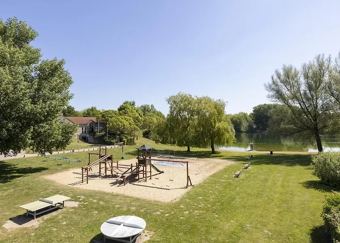 Lovely Vacation Near Forest And Water Ewijk