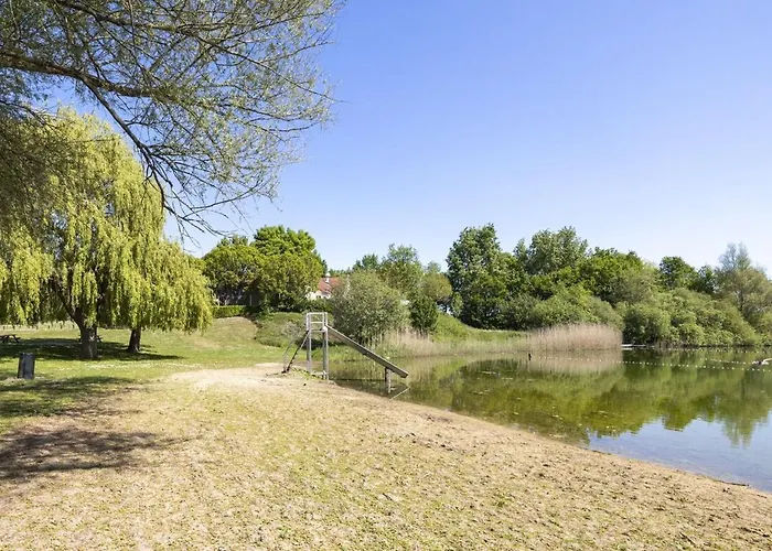 Lovely Vacation Near Forest And Water * Ewijk