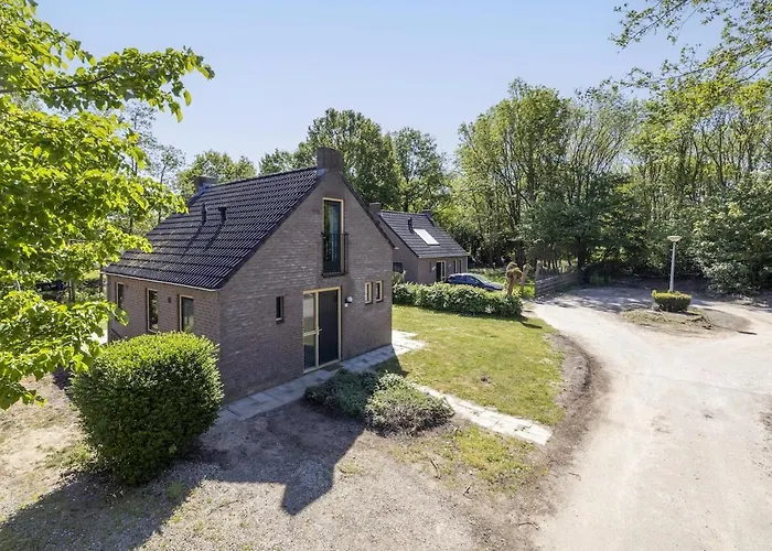 Hébergement de vacances Lovely Vacation Near Forest And Water